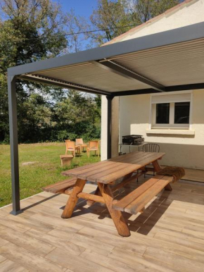 Villa dans la forêt provençale